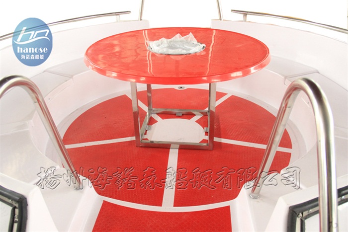 Ten barbecue ship