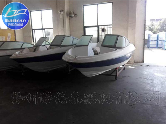 550 Front door luxury yacht
